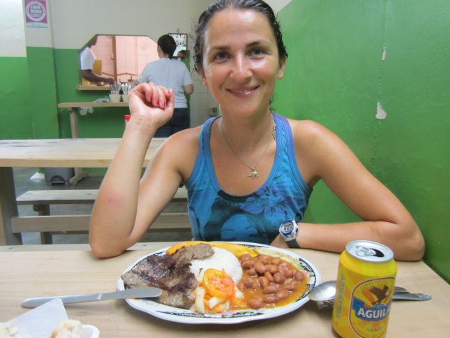 puerto-berrio-dinner-cantine.JPG