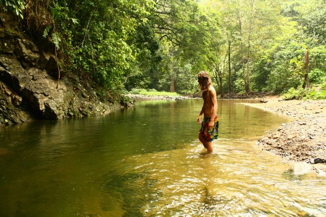 quebrada-valencia-bathing.JPG